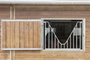 Fenêtre barns pour chevaux